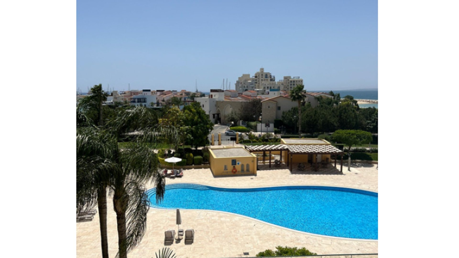 2 bedrooms Apartment in Limassol, Cyprus No. 28995