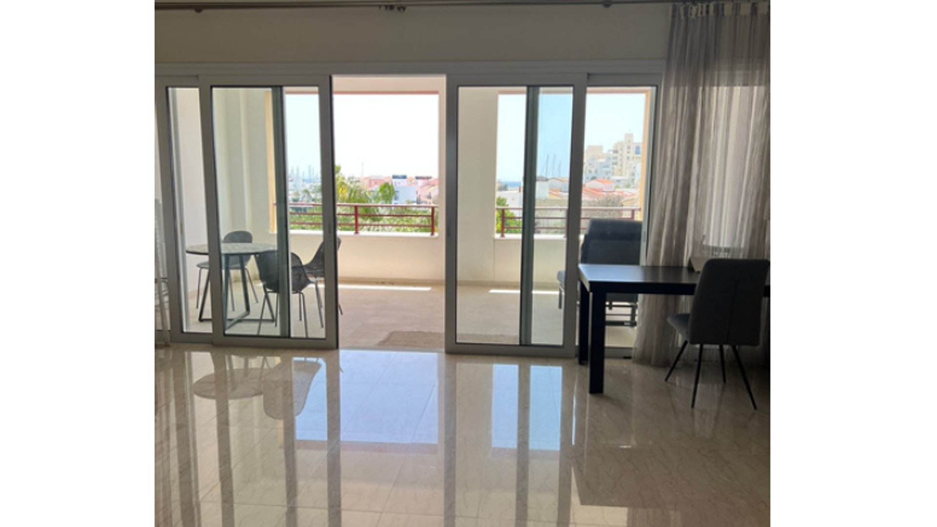 2 bedrooms Apartment in Limassol, Cyprus No. 28995