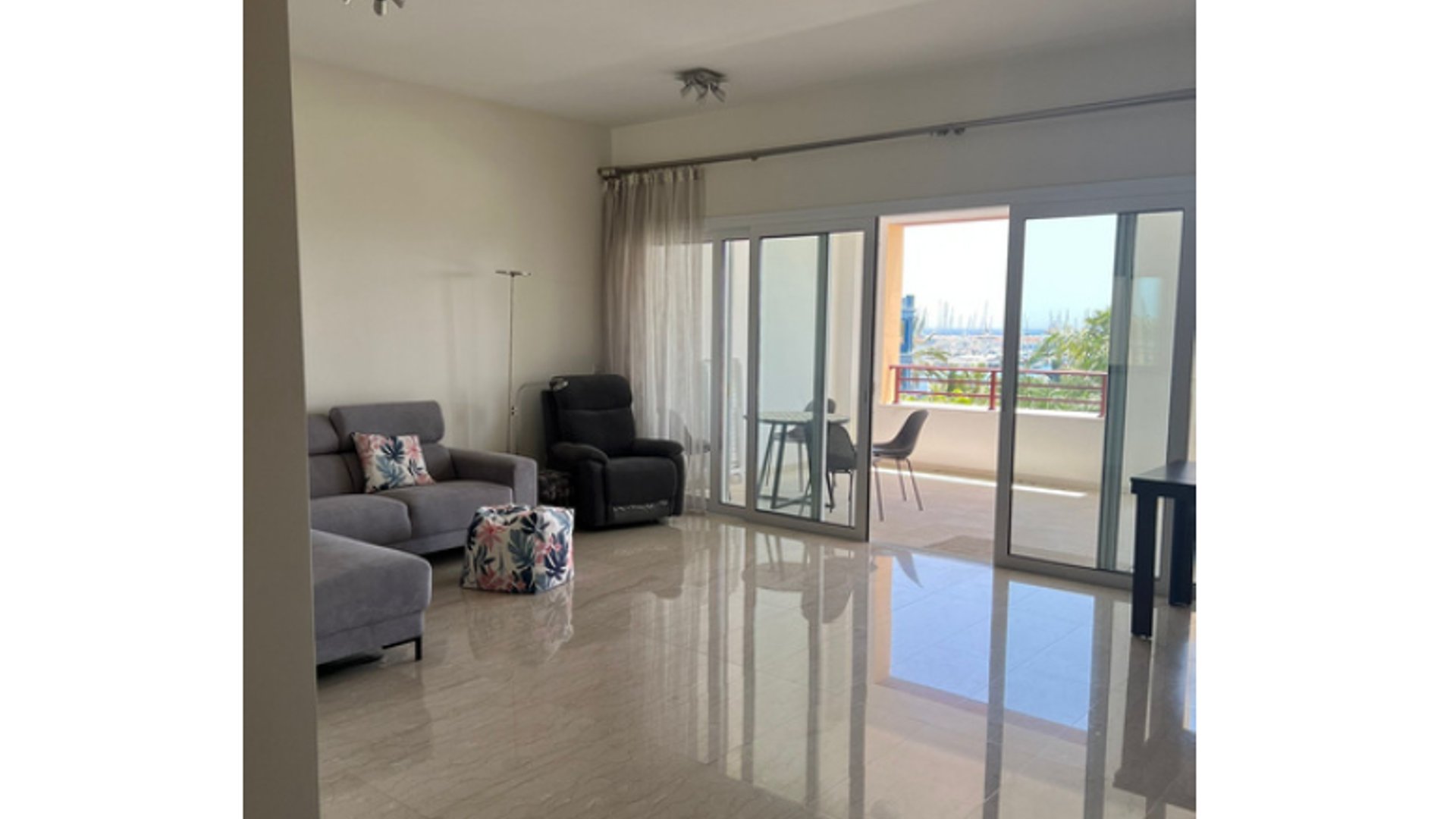 2 bedrooms Apartment in Limassol, Cyprus No. 28995