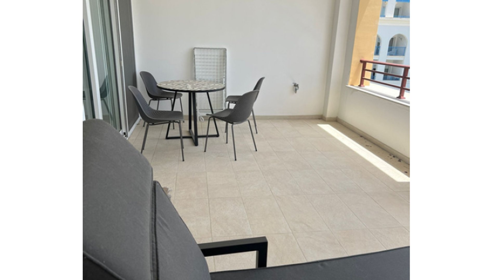 2 bedrooms Apartment in Limassol, Cyprus No. 28995