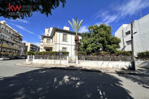 4 bedrooms Townhouse in Larnaca, Larnaka,  No. 40604 3