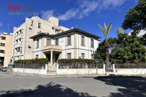 4 bedrooms Townhouse in Larnaca, Larnaka,  No. 40604 2