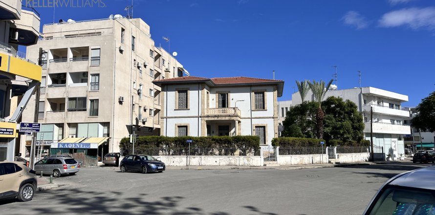 4 bedrooms Townhouse in Larnaca, Larnaka,  No. 40604