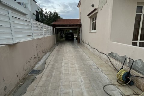 4 bedrooms Villa in Larnaca, Larnaka,  No. 40608 3