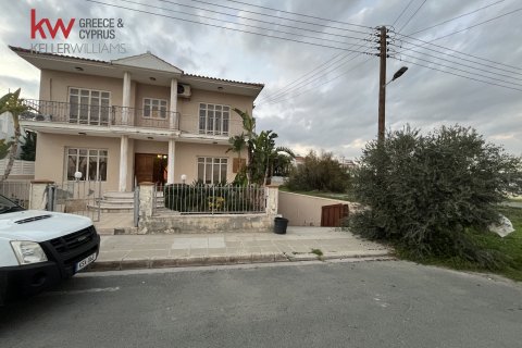 4 bedrooms Villa in Larnaca, Larnaka,  No. 40608 2