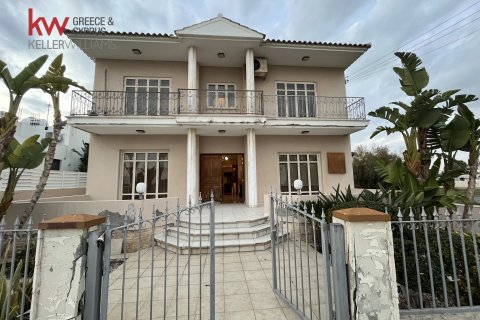 4 bedrooms Villa in Larnaca, Larnaka,  No. 40608