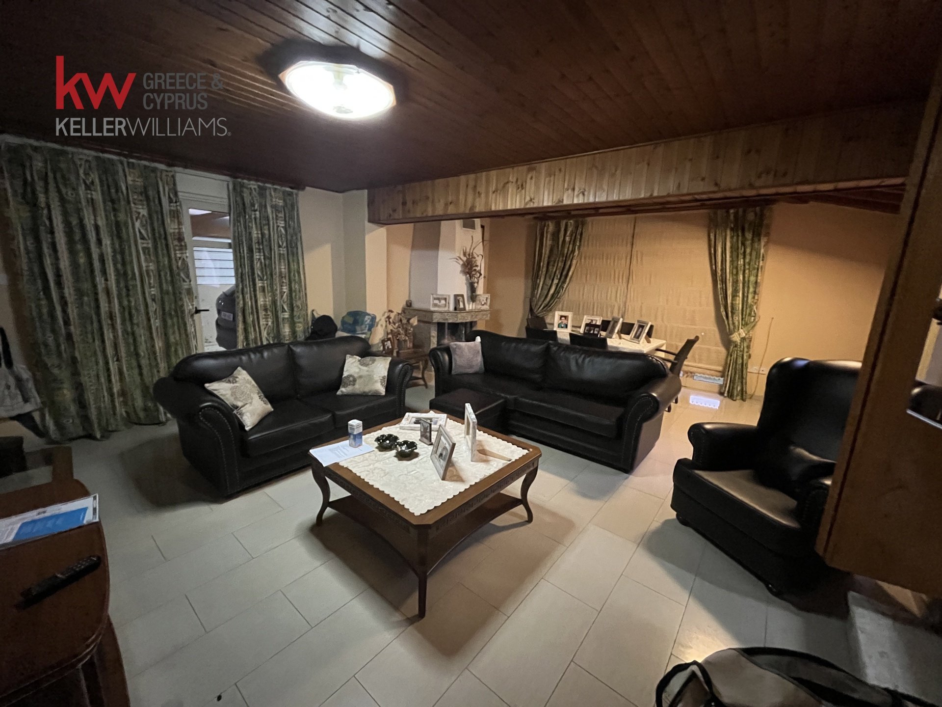 4 bedrooms Villa in Larnaca, Larnaka, Cyprus No. 40608