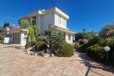 4 bedrooms Villa in Pervolia, Larnaka,  No. 40605