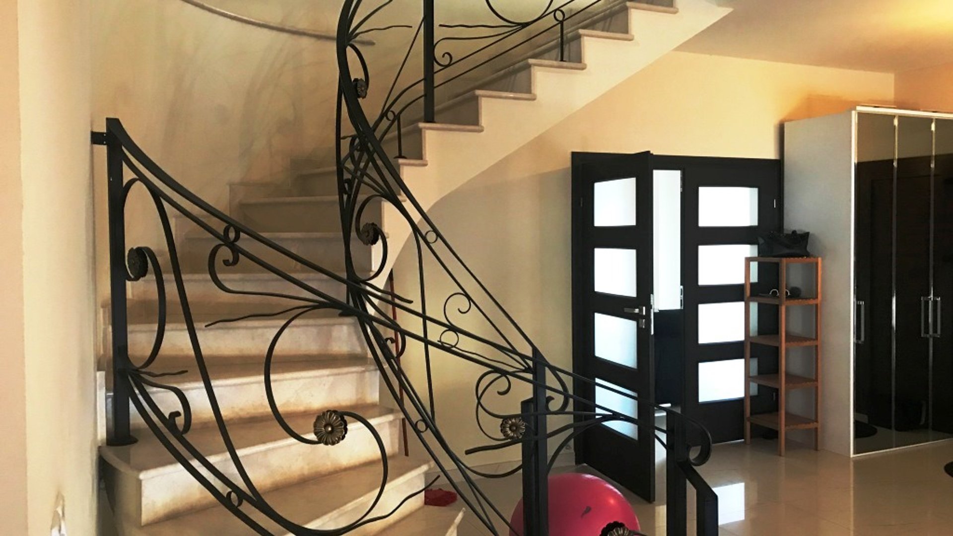 4 bedrooms Villa in Limassol, Cyprus No. 25708