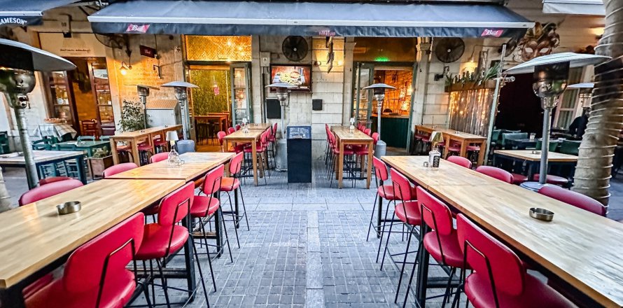 200m2 Cafe / restaurant in Limassol,  No. 48616