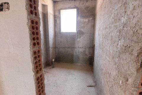 Квартира с 3 спальнями в Паралимни, Аммохостос, Кипр № 37471 8