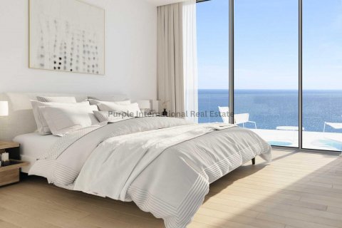 1 bedroom Apartment in Limassol, No. 37737 2