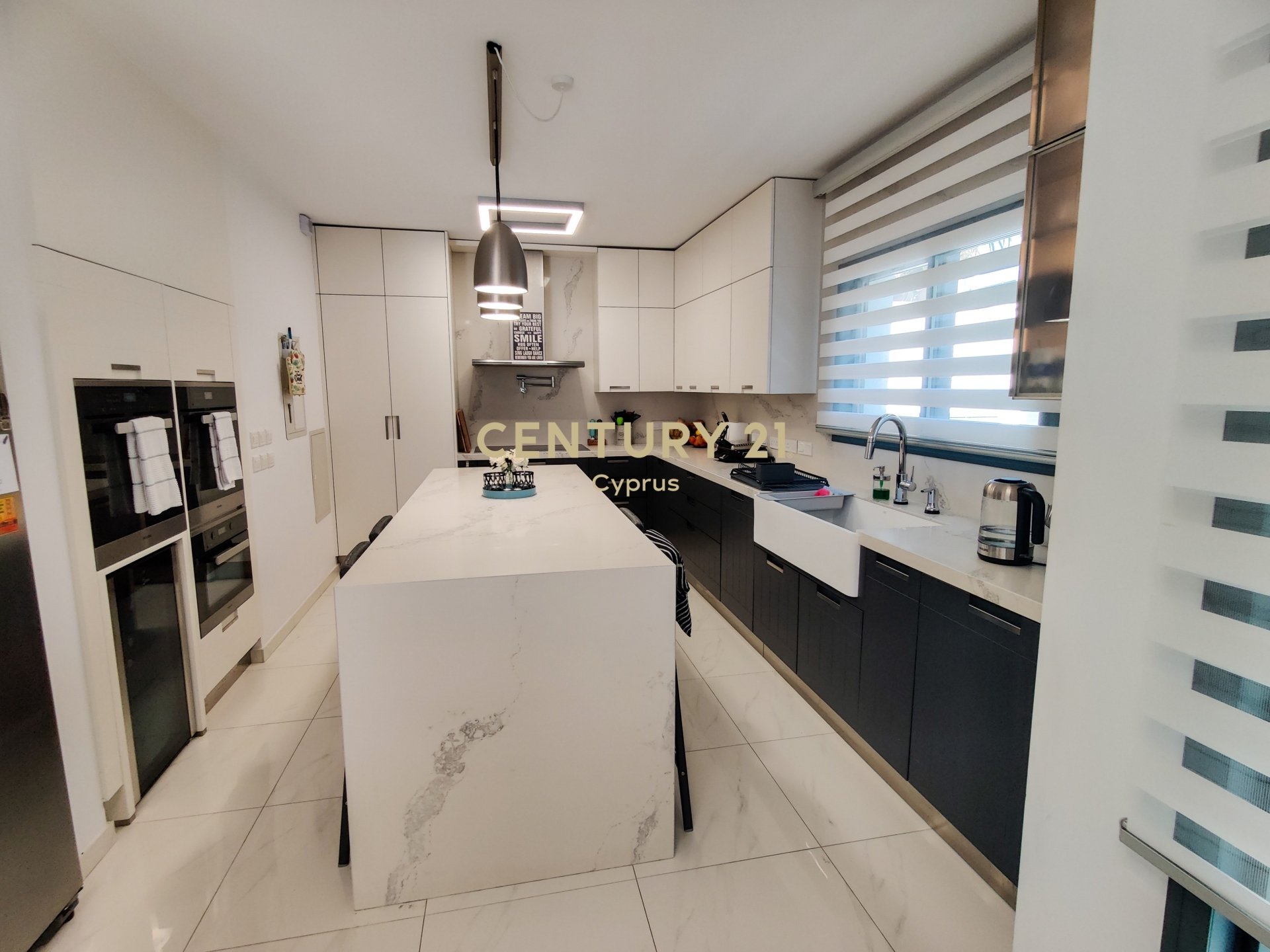 5 dormitorios Villa en Agios Athanasios, Limassol, Chipre No. 55865