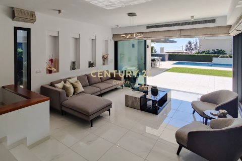 5 dormitorios Villa en Agios Athanasios, Limassol,  No. 55865 8