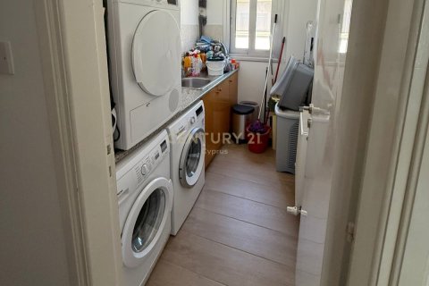 6 dormitorios Villa en Limassol,  No. 55863 8