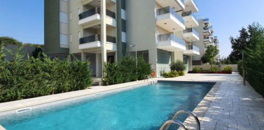 3 bedrooms Apartment in Limassol,  No. 38607