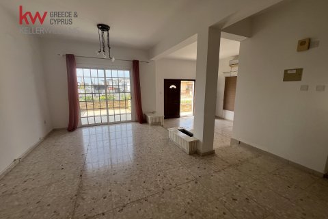 3 bedrooms Townhouse in Larnaka,  No. 50803 7