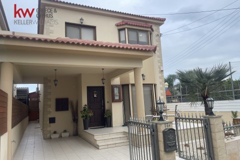 4 chambres Maison de Ville à Lakatamia, Nicosia,  No. 39751