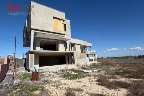 1m2 Townhouse in Larnaka,  No. 39752 3