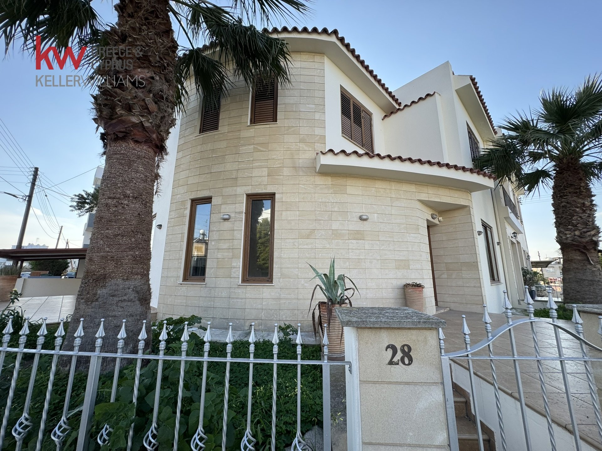 4 dormitorios Adosado en Strovolos, Nicosia, Chipre No. 39835