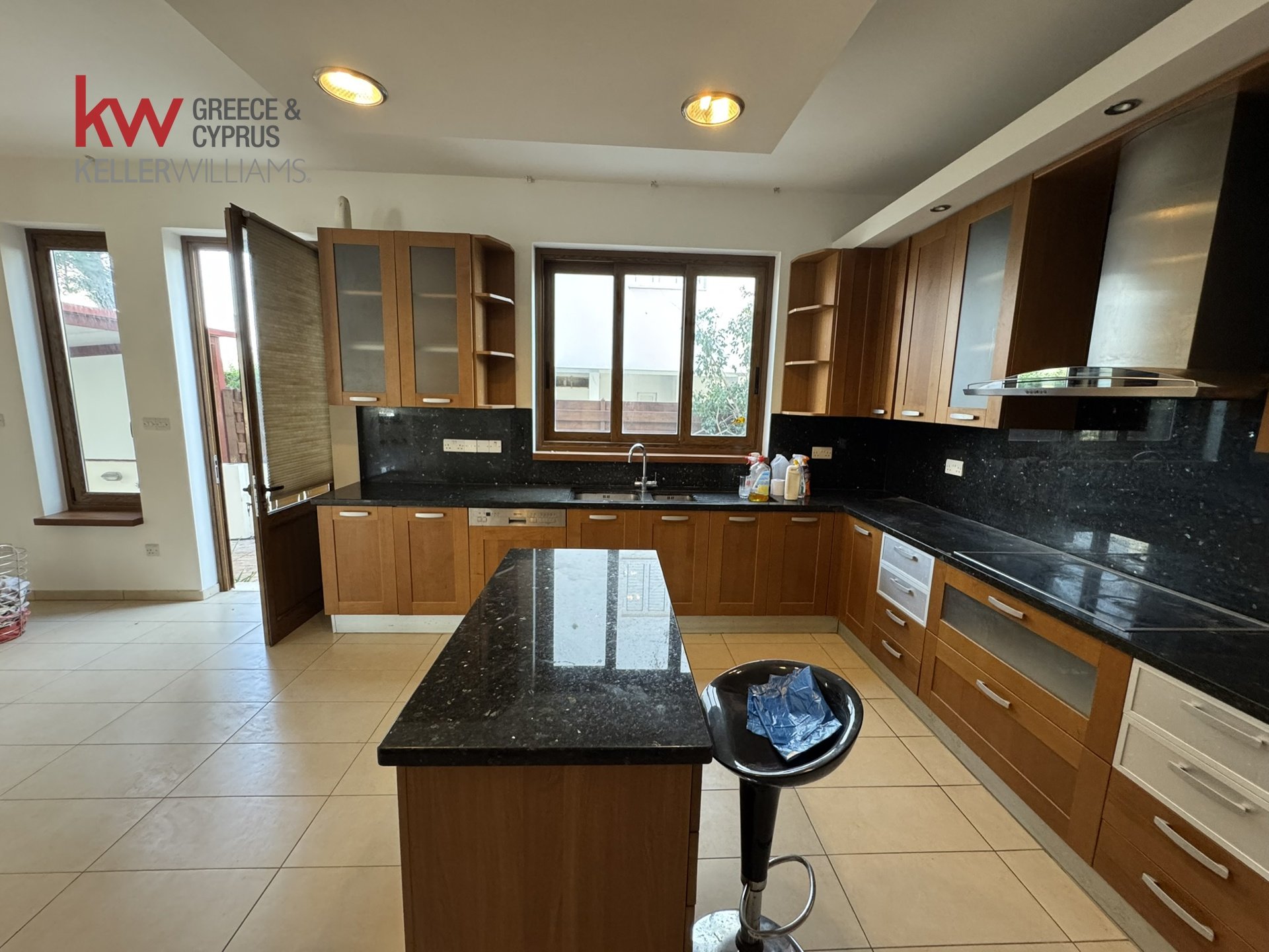 4 dormitorios Adosado en Strovolos, Nicosia, Chipre No. 39835