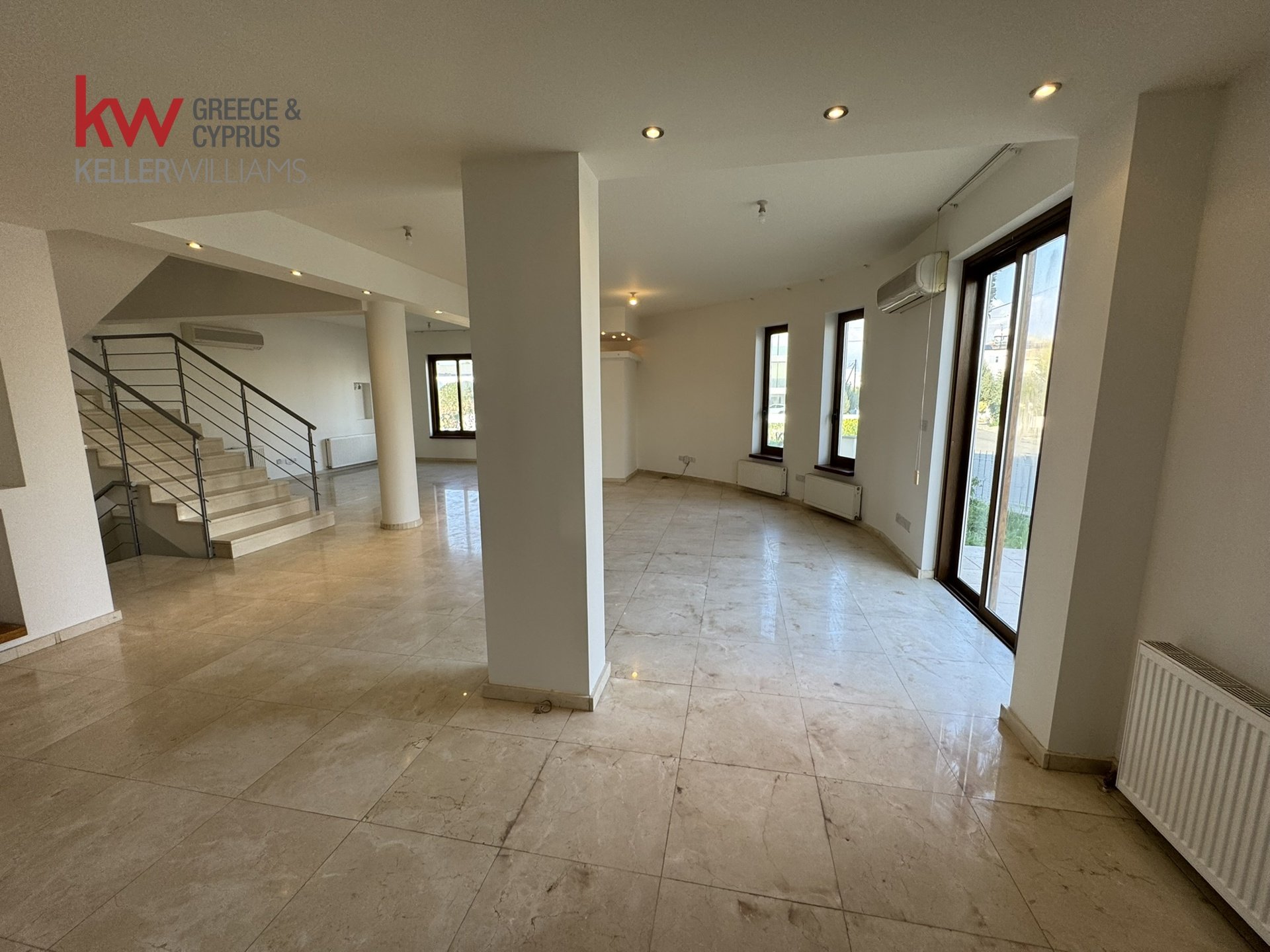 4 dormitorios Adosado en Strovolos, Nicosia, Chipre No. 39835