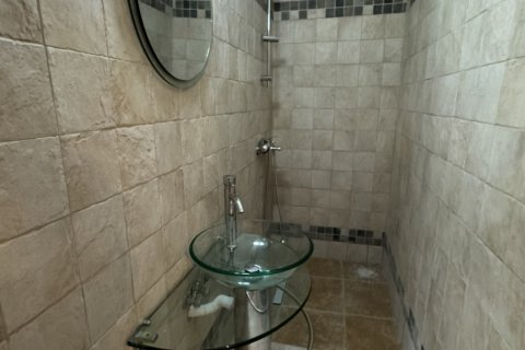 4 bedrooms Townhouse in Strovolos, Nicosia,  No. 39835 16