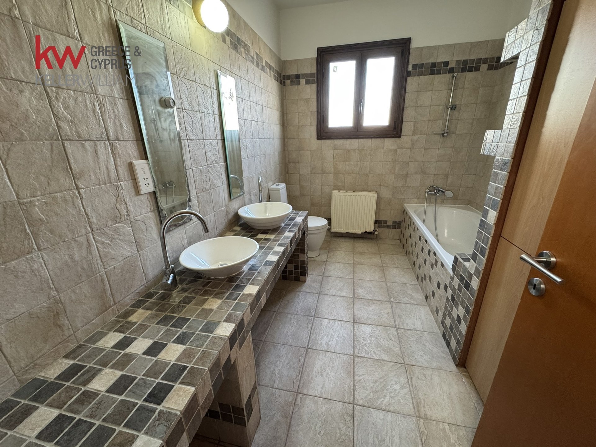 4 dormitorios Adosado en Strovolos, Nicosia, Chipre No. 39835