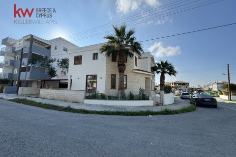 4 bedrooms Townhouse in Strovolos, Nicosia,  No. 39835 30