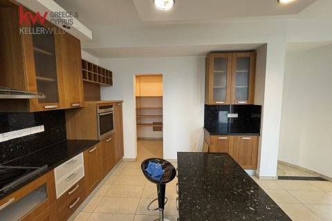 4 bedrooms Townhouse in Strovolos, Nicosia,  No. 39835 3