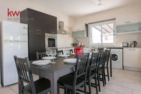4 bedrooms Townhouse in Larnaka,  No. 39834 4