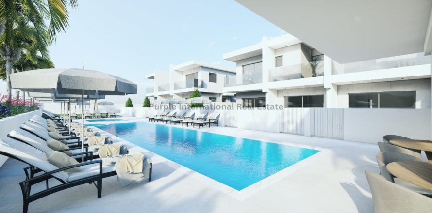 4 chambres Maison de Ville à Paralimni, Ammochostos,  No. 53164