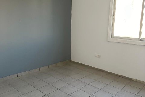 3 bedrooms Apartment in Larnaca, Larnaka,  No. 39910 16