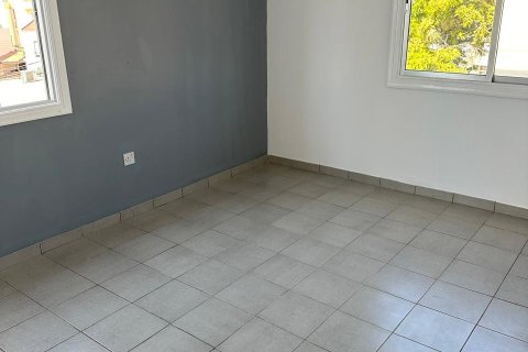 3 bedrooms Apartment in Larnaca, Larnaka,  No. 39910 12