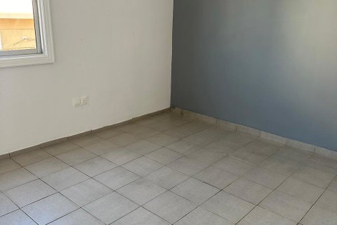 3 bedrooms Apartment in Larnaca, Larnaka,  No. 39910 11