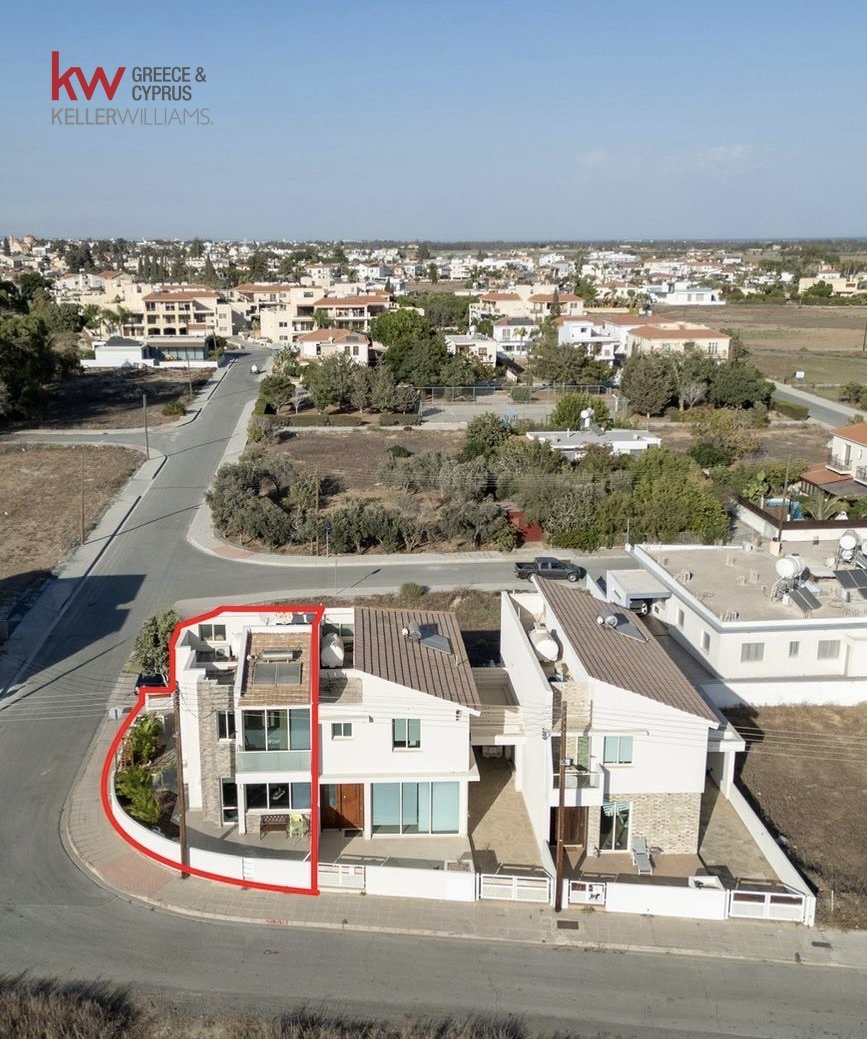 3 bedrooms Townhouse in Kiti, Larnaka, Cyprus No. 39908