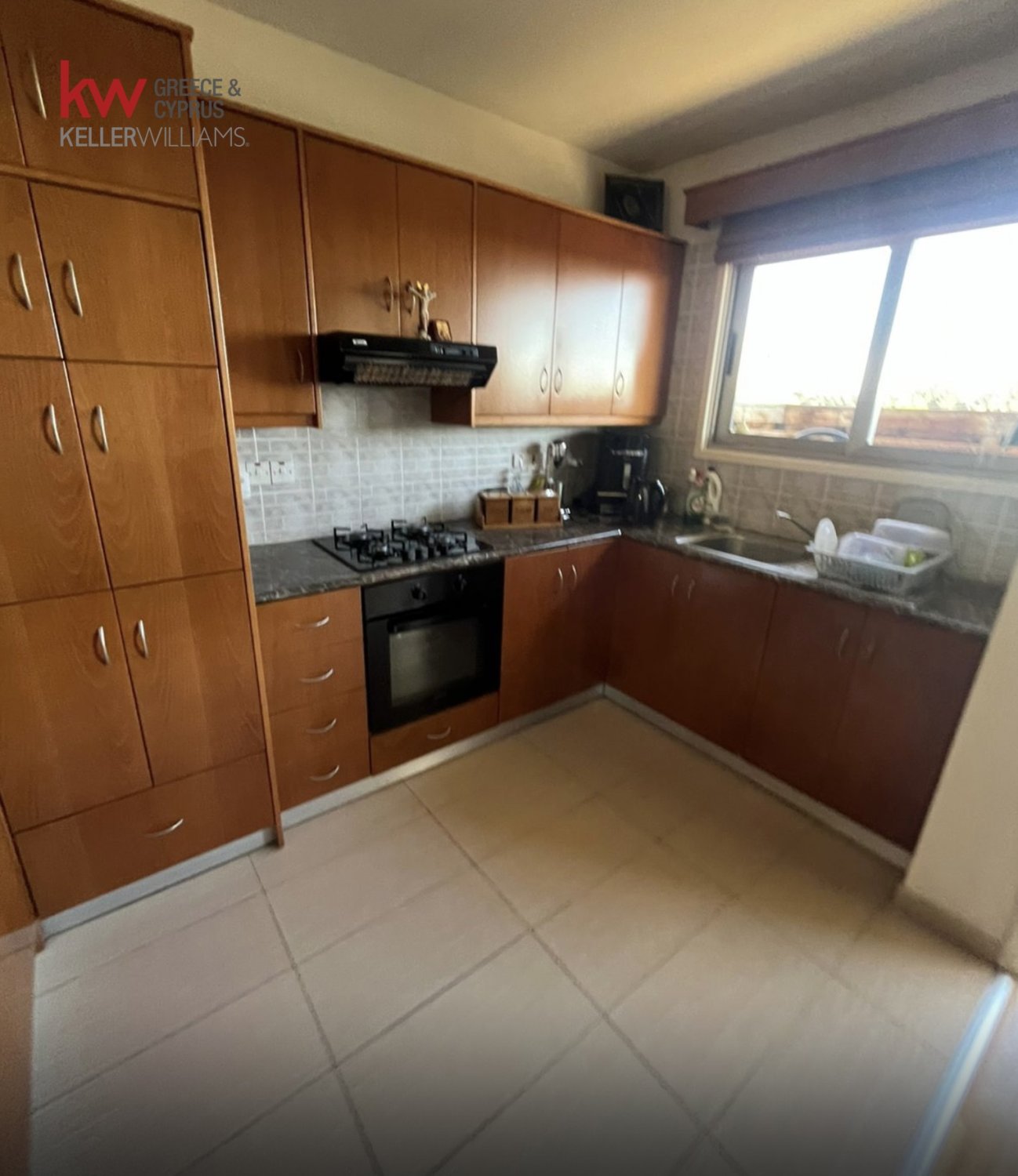 Квартира с 2 спальнями в Менеу, Ларнака, Кипр № 39909