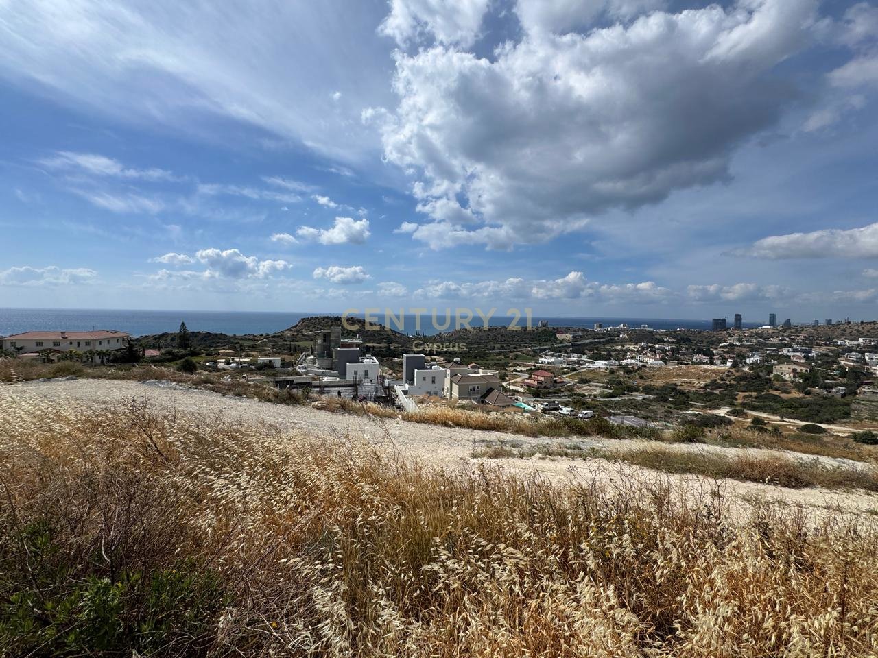 Land in Agios Tychonas, Limassol, Cyprus No. 53944