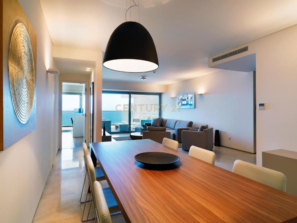 4 bedrooms Penthouse in Limassol, Cyprus No. 53946