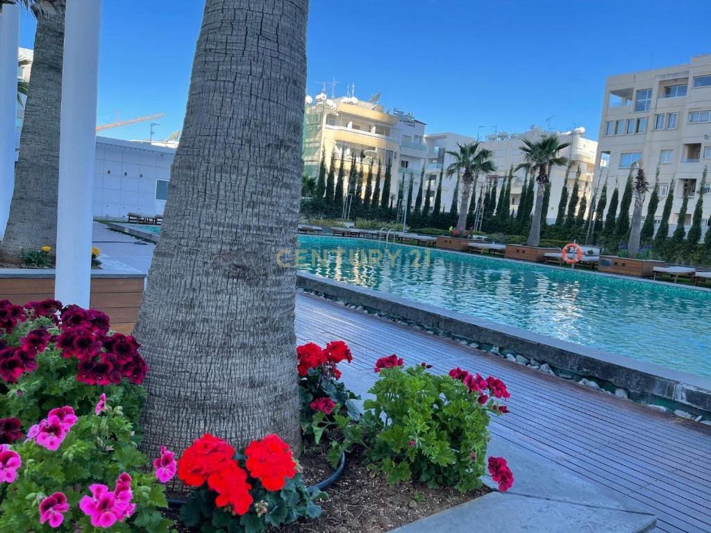 4 bedrooms Penthouse in Limassol, Cyprus No. 53946