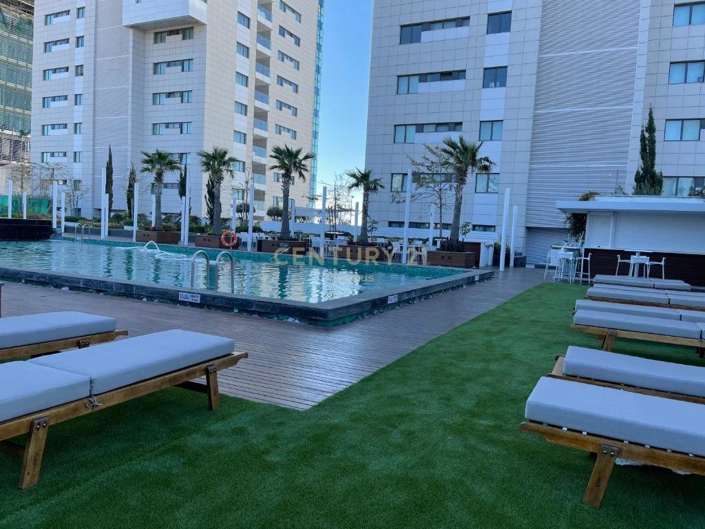 4 bedrooms Penthouse in Limassol, Cyprus No. 53946