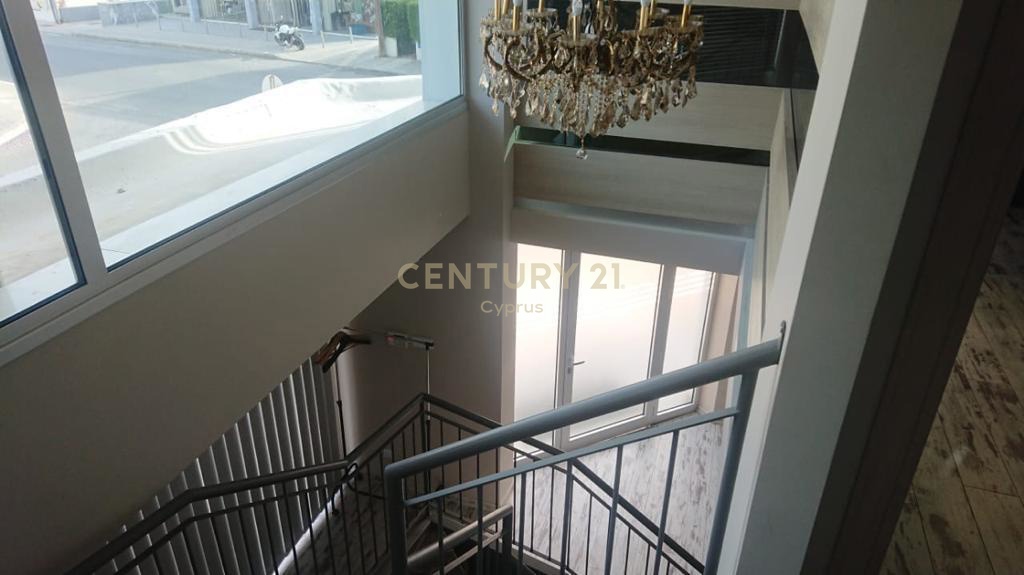 150m2 Office in Limassol, Cyprus No. 56017
