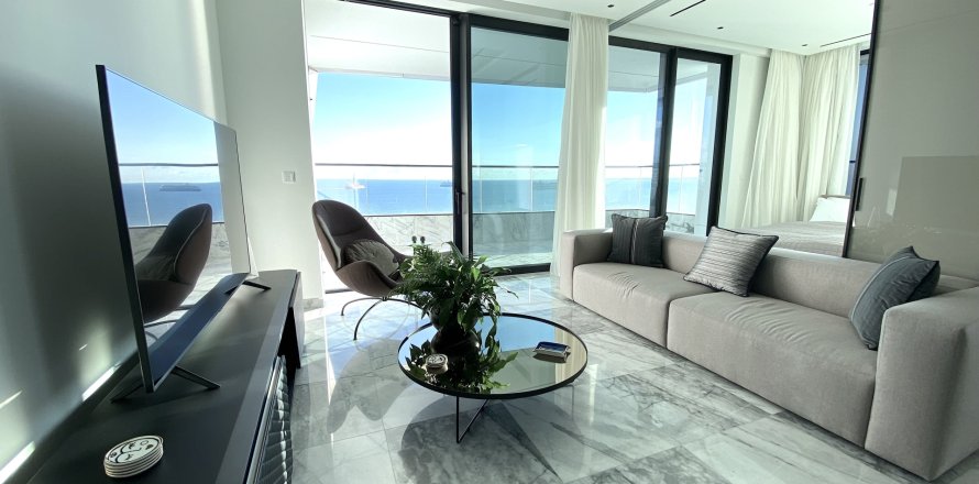 2 dormitorios Apartamento en Germasogeia, Limassol,  No. 56011