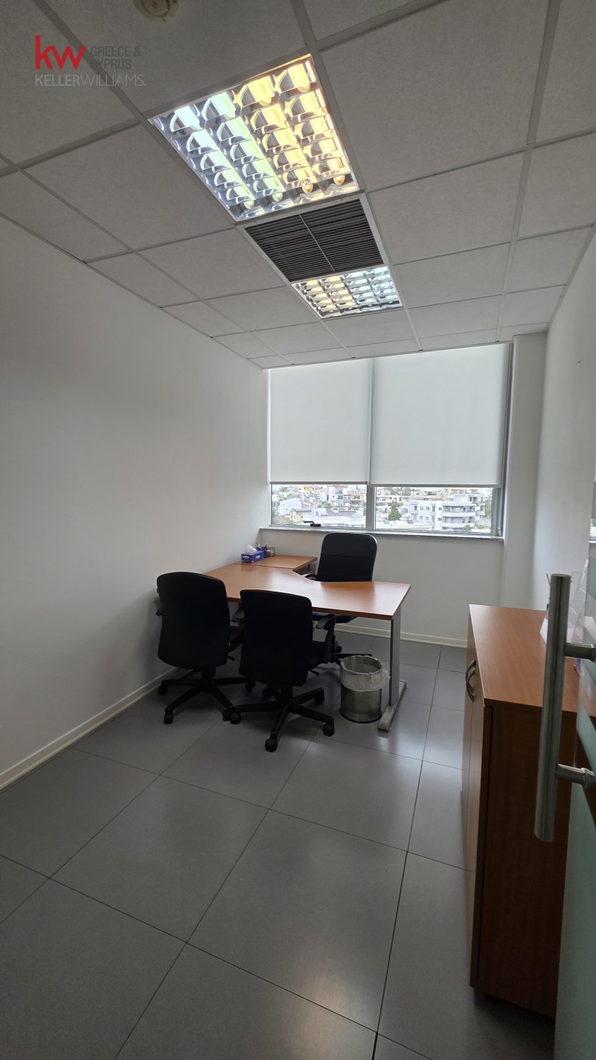 10 rooms Office in Aglandjia, Nicosia, Cyprus No. 39507