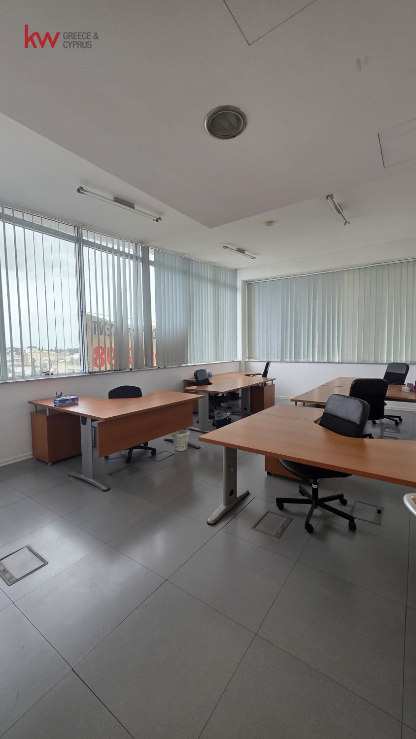 10 rooms Office in Aglandjia, Nicosia, Cyprus No. 39507