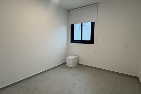 3 bedrooms Apartment in Strovolos, Nicosia,  No. 39510 8