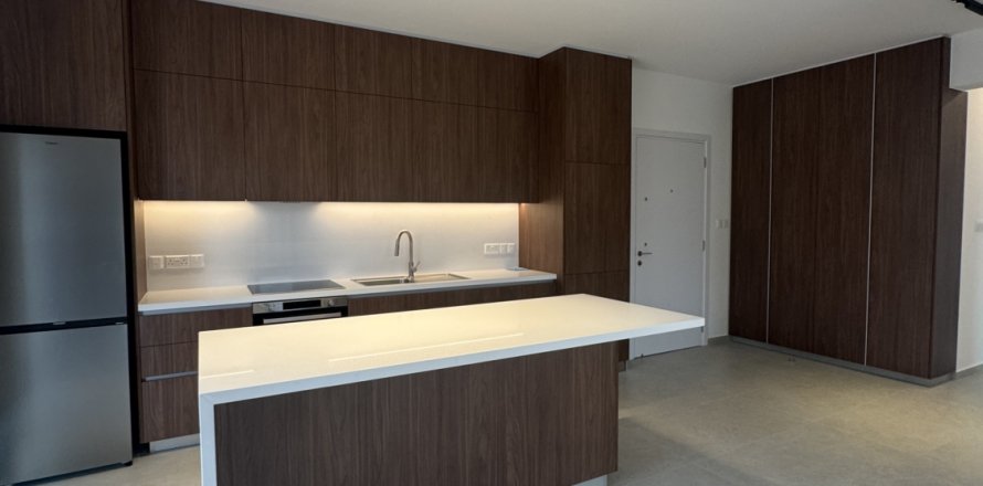 3 bedrooms Apartment in Strovolos, Nicosia,  No. 39510