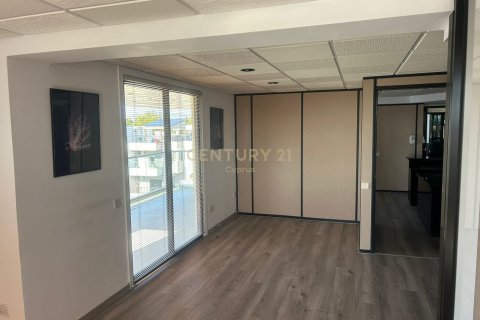 Офис 180м2 в Лимассол, Лимасол,  № 53596 13