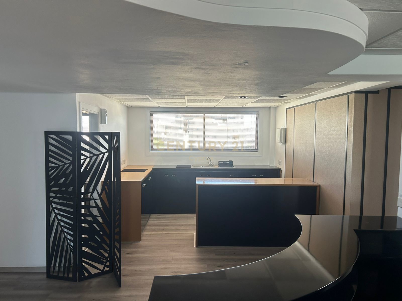 180m2 Oficina en Limassol, Chipre No. 53596