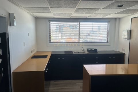 Офис 180м2 в Лимассол, Лимасол,  № 53596 16